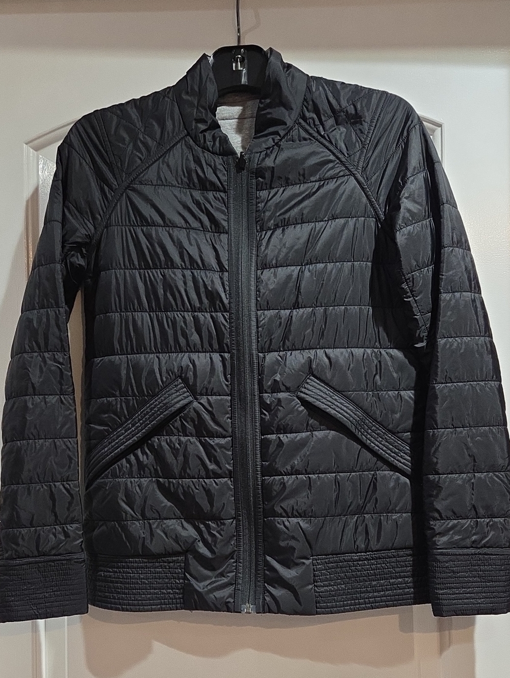 Women’s Quilted Lightweight Reversible Jacket Black Gray Size 4